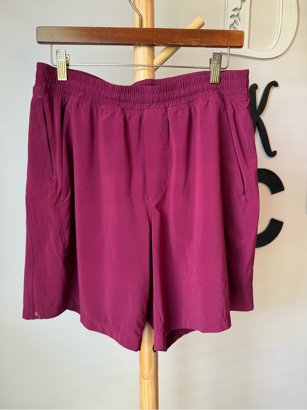 Lululemon Pace Breaker Lined Shorts Men’s Size Large Purple Athletic Wear